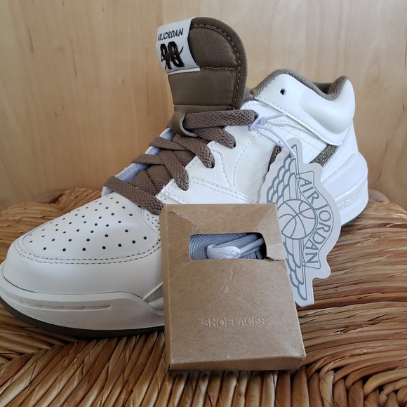 Nike Air Jordan's Stadium Sneakers Size 7.5 NEW! - Picture 11 of 16